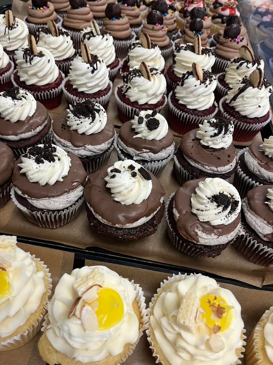 Cakes & Cupcakes